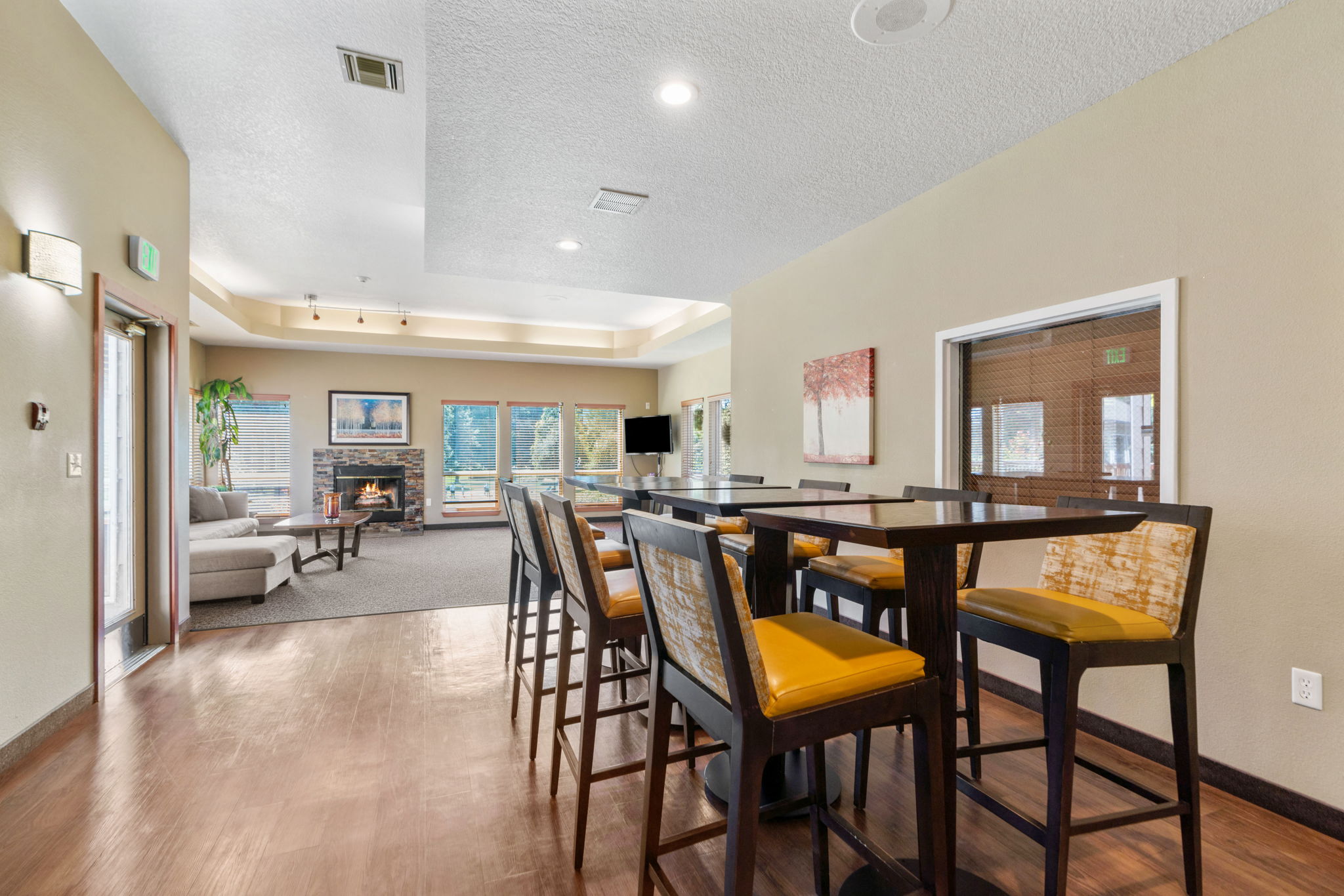 kitchen clubroom